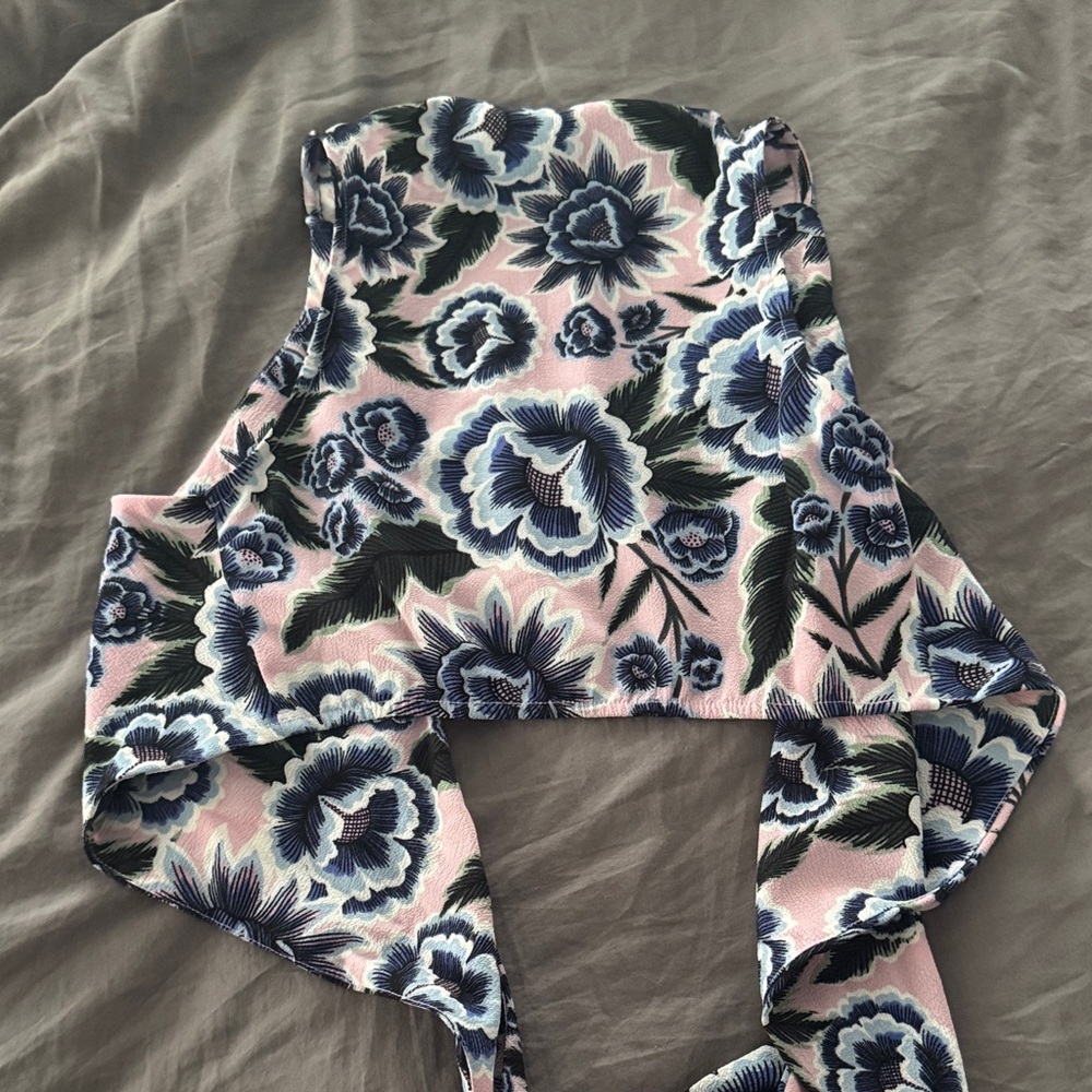 Show Me Your Mumu conga Crop Wrap Top Pink/Blue Floral size large - Picture 3 of 4